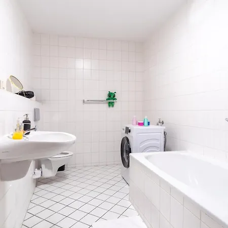 4k Tv, Soundbar, Ausblick * Bad Dürrenberg