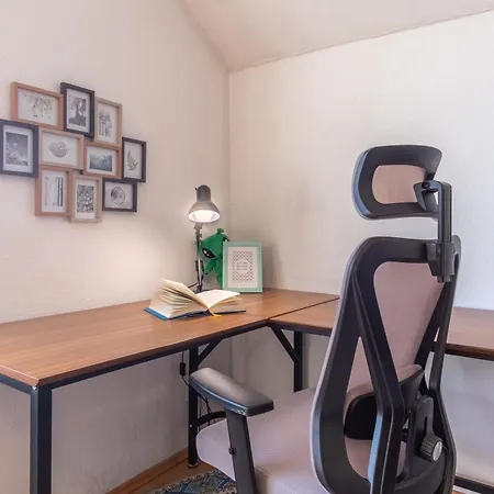 Apartment 4k Tv, Soundbar, Ausblick Bad Dürrenberg