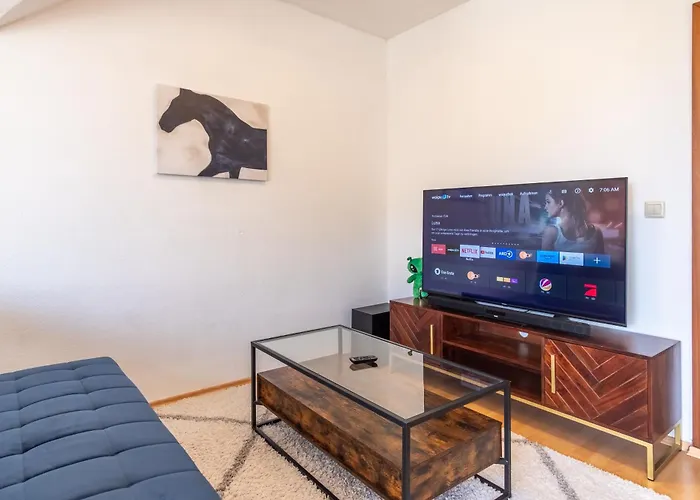 Apartment 4k Tv, Soundbar, Ausblick